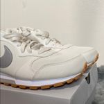 Nike -  MD RUNNER 2 size 8.5 Off-White and Light Gray Sneakers like new Photo 8
