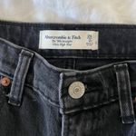 Abercrombie & Fitch Abercrombie 90s Straight Ultra-High Rise Jeans Photo 3