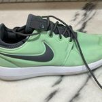 Nike Roshe Two Running Shoes Fresh Mint Green Women's Size 9 (844931-303) Photo 1