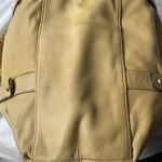 B Makowsky leather Women’s handbag Gold Yellow Metal Hardware Touch Medium Bag Photo 9