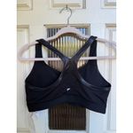 Fabletics  Impact‎ Sports Bra Black Iridescent Shine Criss Cross Back Size Medium Photo 2
