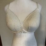 Victoria's Secret Coconut White Dream Angels Lace Push-Up Bra 38DD Photo 1