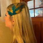 pink Feather & rhinestone Hair Photo 5