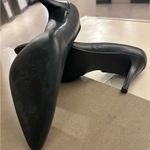 Nine West Heels! Elegant Dark Blue/Black Women's Heels Absolutely beautiful! 8 M Photo 2