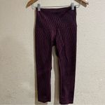 Lululemon  Wunder Under Leggings maroon Geometric Cropped high rise Photo 4
