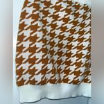 Papaya NWT Stretchy Soft Houndstooth Lined Mini Skirt in White-Toffee Sz Medium Photo 4