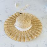 Francesca's Francesca’s Scallop Straw Hat Photo 0