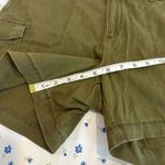 Natural Reflections Women’s Sz: 10  Army Green Cargo Shorts. Stretch Cotton. Photo 4