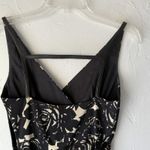 William B Dress Womens 4 Black White Floral Silk Sleeveless V Neck Made USA Photo 6