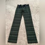 Lululemon  Skinny Groove Pant II Roll Down Green Black Print Size 4 Photo 3
