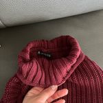 EXPRESS Maroon Turtleneck Sweater. In good Condition. Soft & Cozy. Size S. Photo 2