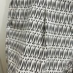 Ann Taylor  Pleated Dressy Shorts in Black & White Geometric Pattern Sz 10 Large Photo 2
