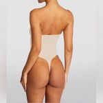 SKIMS ‎ Seamless Sculpt Strapless Thong Bodysuit Sand Size S Photo 1