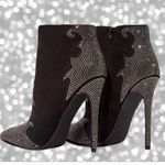 Just Fab Southern Girl Stiletto With Rhinestone Design Photo 0