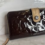 Coach Patent Leather Accordian Zip Wallet old money cute fashion Photo 1
