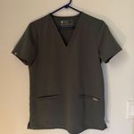 FIGS Scrub Top Photo 0