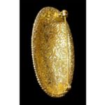 Vintage 1928 Brand Faux Seed Pearl Domed Oval Black Enamel Brooch Pin Gold Tone Photo 5