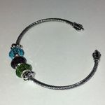 Elegant Silver Tone Cable Bracelet with Multicolor Beads Photo 2
