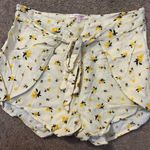 Lottie Moss  shorts xs Photo 2