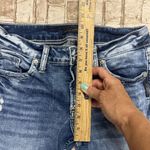 SILVER Elyse Capri Women’s Size 27 X 22 1/2 Boot Cut Low Rise Blue Denim Jeans Photo 6