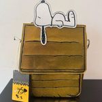 Lounge Fly Peanuts 75th Anniversary Snoopy Doghouse Crossbody Bag Photo 1