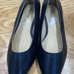 Trotters Jewel Pumps Heels Women's 7.5 W Navy Leather Slip Photo 0