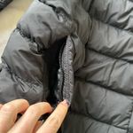 Uniqlo Ultra Light Puffer Jacket, XS/S Photo 2