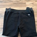 FIGS  women Cargo Pants in Black Photo 2