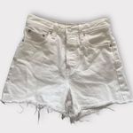 Levi's Levi’s Ribcage Denim Shorts in Cream Size 25 Photo 0