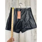 SheIn Faux leather shorts Photo 4