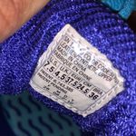 Skechers shape ups size 7.5 Photo 6