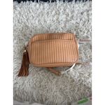 Isaac Mizrahi Quilted Camera Bag Tan Leather Crossbody Tassel Gold Lock NWT Photo 2