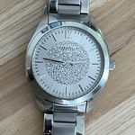 Caravelle New York by Bulova Ladies Watch Silver Pave Stainless Bracelet Dial Photo 3