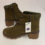 Universal Threads Aveline hiking boots- A4 Photo 6