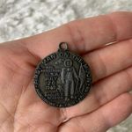 First Man on Moon Commemorative Keychain July 1969 Apollo Mission II Brown Photo 1