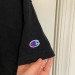 Champion NWOT |  women’s cropped logo top — large‎ Photo 3