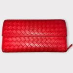 Bottega Veneta Red Woven Leather Crossbody Bag Photo 2