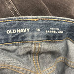 Old Navy  Barrel Jeans Photo 1