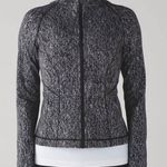 Lululemon Women’s 6 Lightly Jacket Luon Suited Jacquard Black White. Photo 0