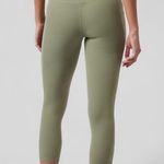 Athleta Salutation Stash Pocket II Capri Pant Eucalyptus Green size 3X Photo 2