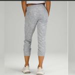 Lululemon Ready to Rulu Jogger Crop
Speckle Spritz Jacquard Rhino Photo 2