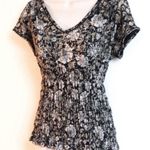 DKNY 🆕  floral v neck short sleeve blouse t… Photo 2