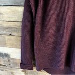 Vera Wang Simply Vera Vera Wang Burgundy Assymetrical Hem Sweater Size Medium Photo 8
