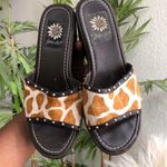 Yellow Box 2000s Y2K Brown tan white genuine leather cow giraffe print chunky platform wedges sandals silver tone studs - Photo 1
