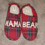 Dearfoams  Mama Bear Christmas Red Plaid Slippers SIZE M Photo 1
