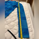 Reebok  Women’s Long Sleeve Athletic Quarter-Zip – Size Medium Photo 5