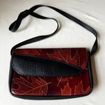 Vintage Maple Leaf Embossed Leather Crossbody Bag Black Brown Two Photo 11