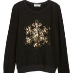 Wildfox sweatshirt
π¦π gold foil snowflake baggy beach jumper Photo 0