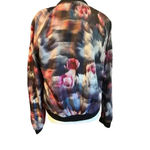 Onzie  flow yoga jacket zip front and zip pockets size s/m Photo 3