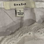 Sim & Sam Elegant White Lace Camisole Photo 9